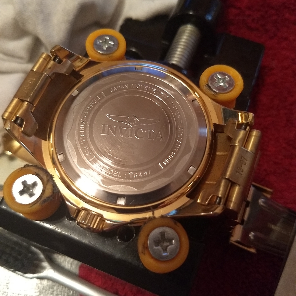 Invicta watch model 15497 - Picture 5 of 8